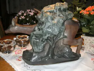 Hjort ved busk Bornholm