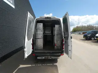 Mercedes-Benz Sprinter 316 2,1 CDI R2 163HK Van 6g