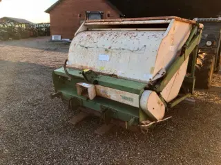 Amazone LOS 180 vertikalskærer med opsamler