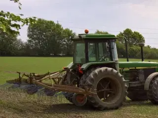 Gårdspladsrive 6,3 meter Kongskilde Tripple-K