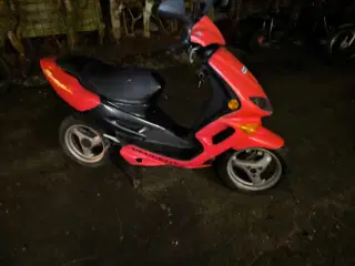 Peugeot speedfight 1
