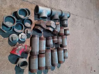 1 1/2" rør fittings. Vvs