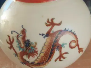 Drage vase, Lyngby Porcelæn
