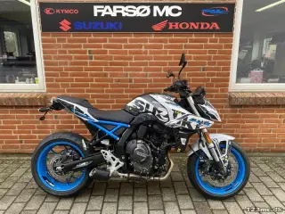 Suzuki GSX-8S Street
