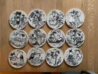 Bjørn Wiinblad måneds platter 12 stk. pris pr. Stk