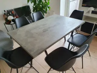 Spisebord med 6 stole, HAY bordben