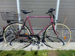 Uniseks.  L-Trim. 28" Hjul,  60 cm stel, 6 gear