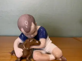 Bring & Grøndahl dreng med gravhund. 