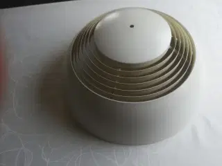 AJ Lampe 50 top.