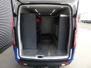 Ford Transit Custom 300 L2H1 2,0 TDCi Trend 130HK Van 6g Aut.