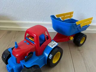 Traktor med vogn 