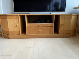 Granada Denka Tv sektion