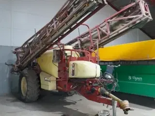 Hardi Comander 4200 Plus, Twin 28 meter. Årg. 2003