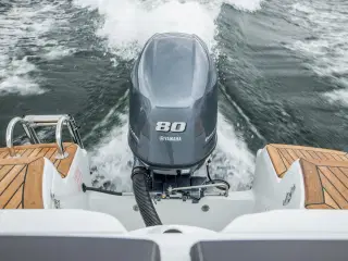 Yamaha F80
