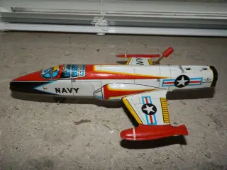 Gl. selvkørende NAVY jetjager i blik