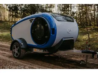 2025 - Mink Camper E   Model E er den perfekte Outdoorvogn med lav vægt til EL-bil. Ikke på lager, men kan bestilles.