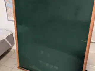Stor grøn skoletavle