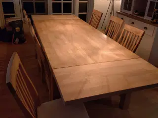 Spisebord massivt egetræ 