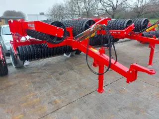 HE-VA Tip-roller