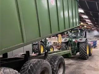 BS 28 TONS 3 akslet  Kun blevet brugt til KORN