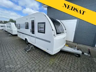 2023 - Adria Adora 502 UL   Adria Adora 502 UL årg 2023. 5 sovepladser, 4 siddepladser. Batteriboks og lader er nu standard.