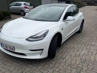 Tesla Model 3  Performance AWD