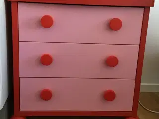 Ikea commode
