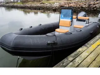 Gummibåd RIB - West Coast 480 Demopris