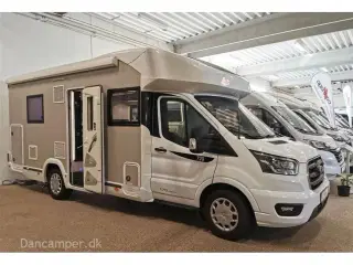 2021 - Chausson Titanium 720 Premium   Køjer samt stor dobbelt sænkeseng, 5-prs. 4 sovepladser m.mulighed for 5-6. Smart-lounge, indbygget gasfyldeflaske, markise, cykelholder, 170Hk - Aut.