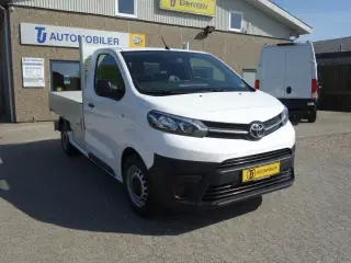 Toyota ProAce 2,0 D 120 Medium Base++ Chassis