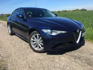2/19 Alfa Giulia 2,2D Edizione 180Aut  Km47000
