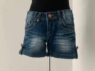 Shorts str.38