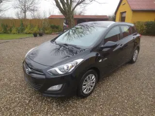 Hyundai i 30 1.6 i 135 Hk Stc år 2014 Nysynet.