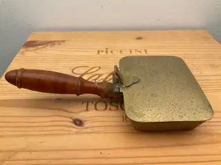 Messing askebæger