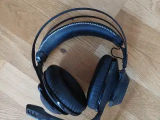 Hyper x cloud revolver gamming hovedtelephoner