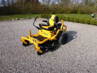 Cub Cadet XZ5 L107  Med V-Twin motor
