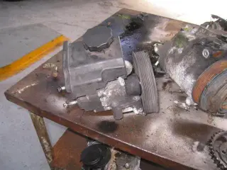 Mercedes W 210 Servo pumpe 320CDI