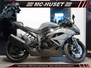 Kawasaki ZX6R
