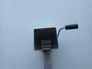 NEM persillekværn i aluminium