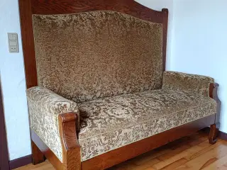 Sofa med høj ryg 