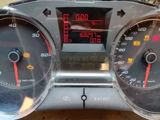 Reparation af speedometer og kombiinstrument på SEAT IBIZA 08>