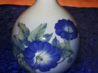 Vase fra Royal Copenhagen