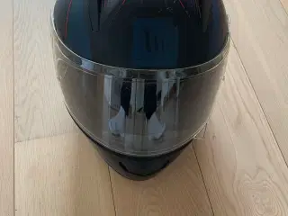 Hjelm