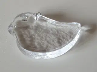 Gedigen glasfugl til ophæng