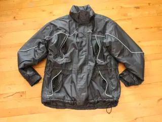 Fotojakke med mange lækre detaljer