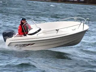HR 442 SC med 50 hk Yamaha
