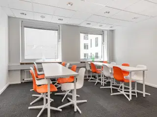Coworking-plads i Regus Noerreport