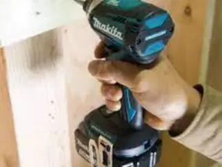 UDLEJES - Makita Slagskruetrækker 18V