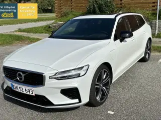 Volvo V60 2,0 T8 ReCharge R-Design aut. AWD