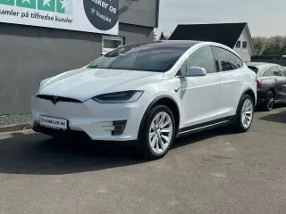 Tesla Model X  90D